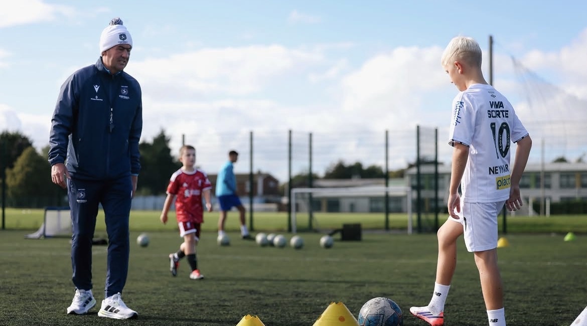 Marc Kenny coaching young players