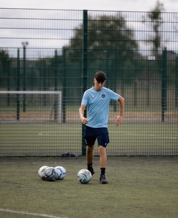 Player receiving the ball